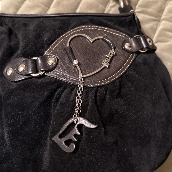 Juicy Couture Black Shoulder Bag with Heart Accent - Picture 4 of 7
